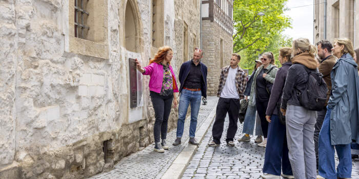 : Inter Judeos – Neue Open-Air-Dauerausstellung in Erfurts jüdischen Quartier lädt zum historischen Spaziergang ein