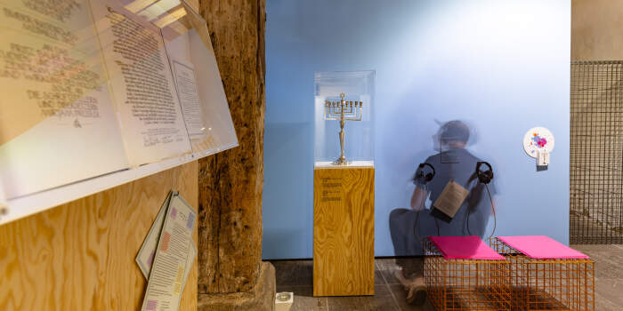 Interner Verweis: Interaktive Führung für Kinder und Jugendliche zur Ausstellung „Mirjam Pressler – Schreiben ist Glück“